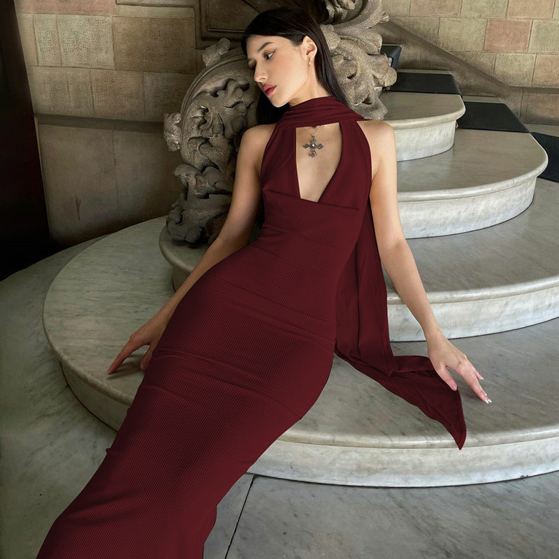 Slim Backless Halter Neck Dress

Product Attribute: